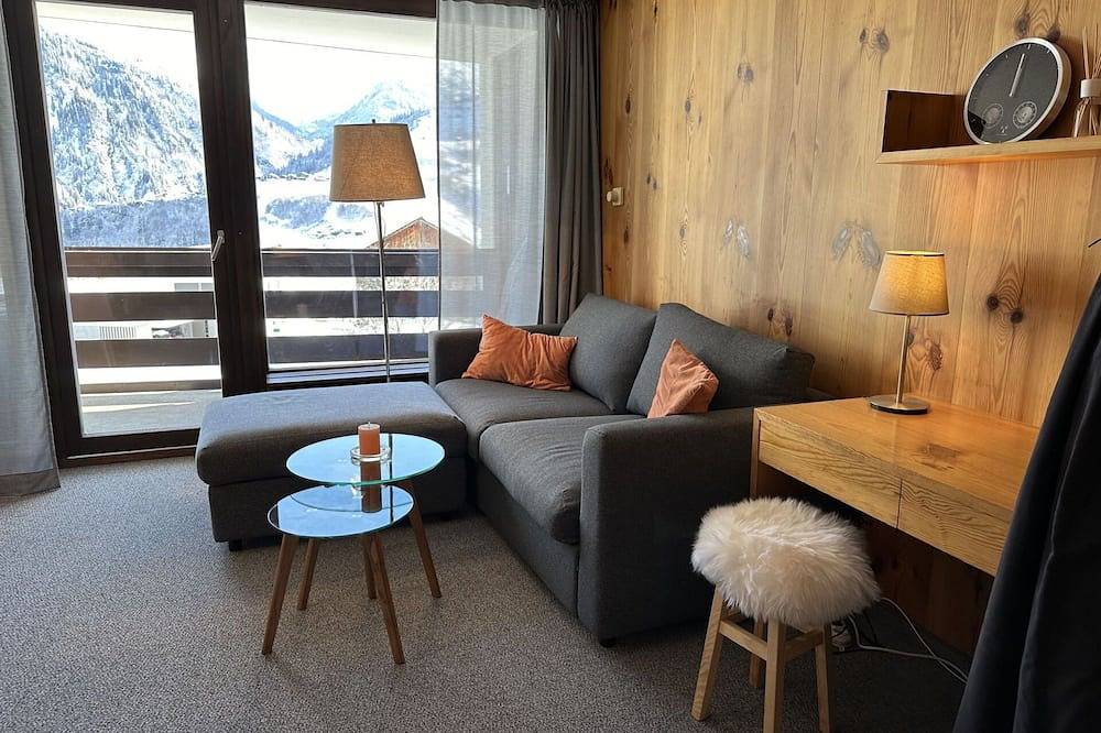 Ganze Wohnung, Angenehme Wohnung für 4 Personen mit  W-Lan, Pool, Tv, Balkon und Panoramablick in Disentis, Surselva