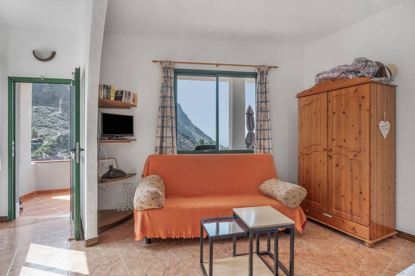 Ganze Wohnung, Apartment 'Apartamento Nayara B' mit Meerblick, gemeinsamer Terrasse und Wlan in Los Granados, Valle Gran Rey