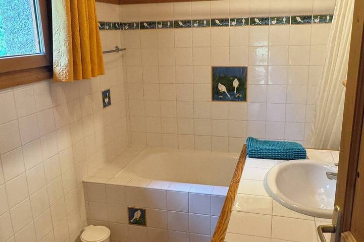 Garden-level chalet at the foot of the ski slopes in Le Monêtier-les-Bains, Serre Chevalier