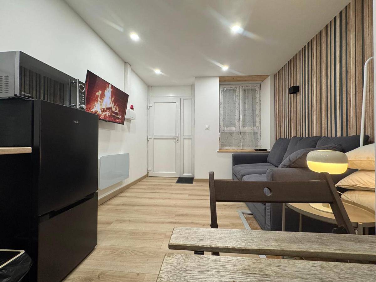 Appartement entier, Studio Au Cloîtres in Mirecourt, Neufchâteau