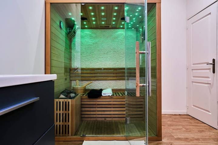 Gîte pour 2 personnes, avec jacuzzi et sauna à Tourcoing