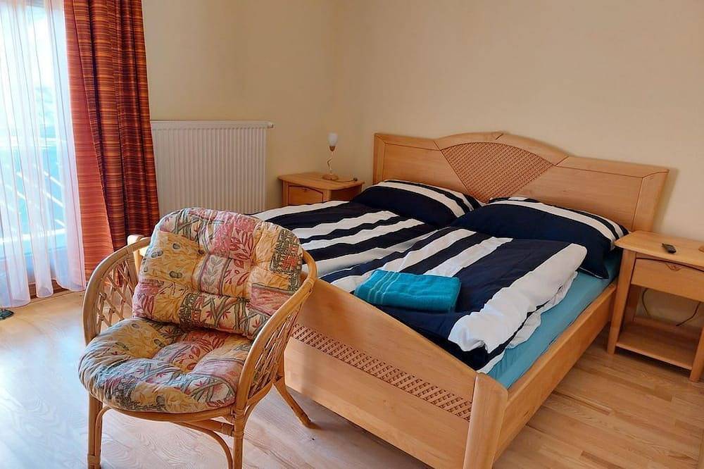 Ganze Wohnung, Ferienwohnung Taggenbrunn Blick in Sankt Veit an der Glan, Mittelkärnten