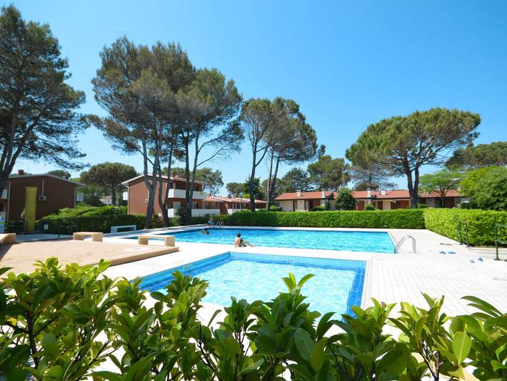 Ferienhaus für 8 Personen, mit Pool und Garten in Bibione - 2