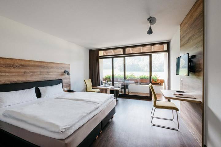 Hotel für 2 Personen, mit Balkon und Terrasse sowie Garten und Pool in Gomadingen