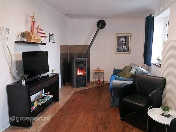 Ferienhaus für 30 Personen, mit Terrasse und Balkon/Terrasse in der Südeifel - 2