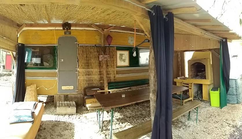 Tente pour 4 personnes, avec jardin et vue dans le Lot - 2