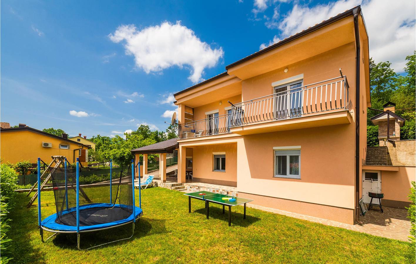 Appartamento vacanze a Kvarn a partire da 63€ a notte