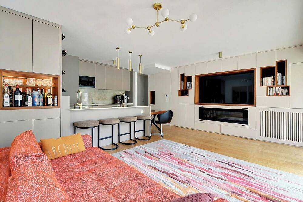 Entire apartment, Luxe 2-bedroom apartment with Terrace and Ac in charming 2min Paris in Clichy, Hauts-de-Seine