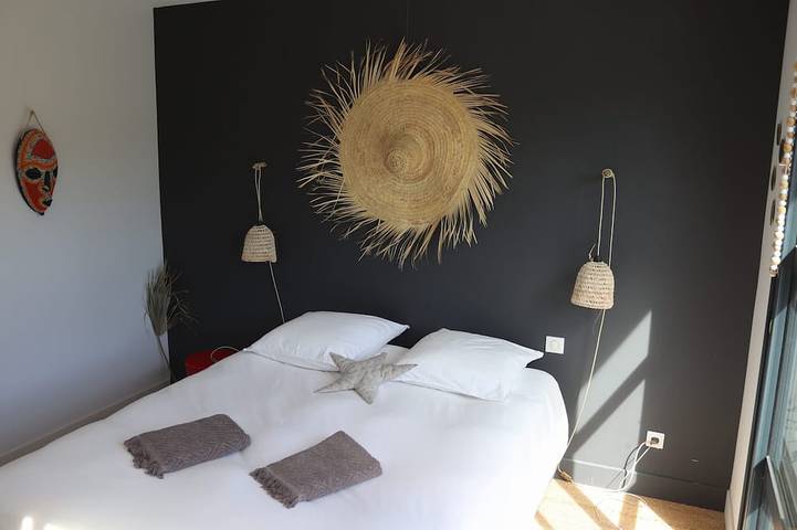 Location de vacances pour 8 personnes, avec jardin dans Plage de La Source - 2