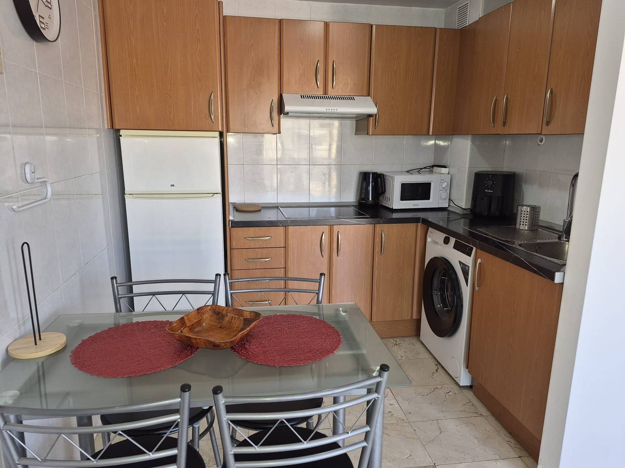 Apartamento inteiro, Apartamento de Férias 'Olga' com Piscina Partilhada, Terraço Privado e Wi-Fi in Caleta de Fuste, Antigua