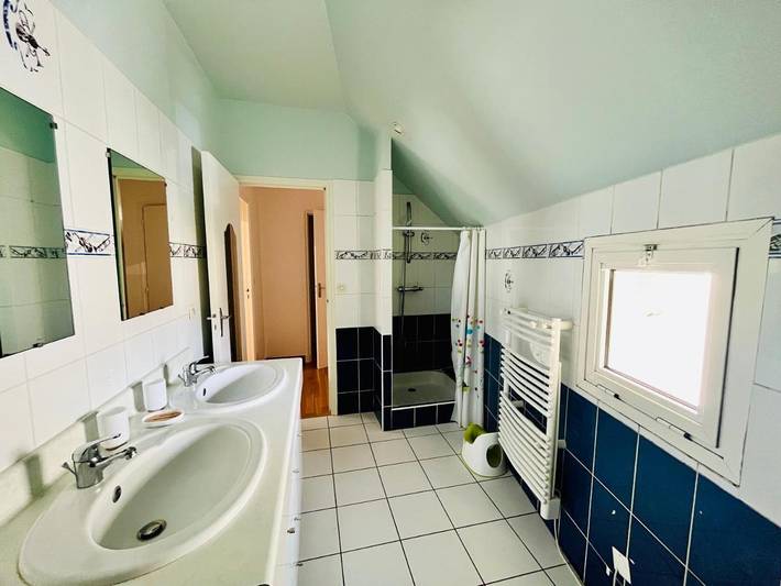 Gîte pour 5 personnes, avec jardin ainsi que vue et terrasse à Limeray - 4