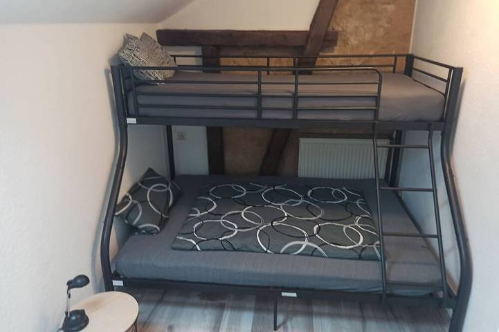 Ganze Wohnung, Neu ausgebaute FeWo direkt an der S-Bahn Hoffenheim 90 qm in Hoffenheim, Sinsheim