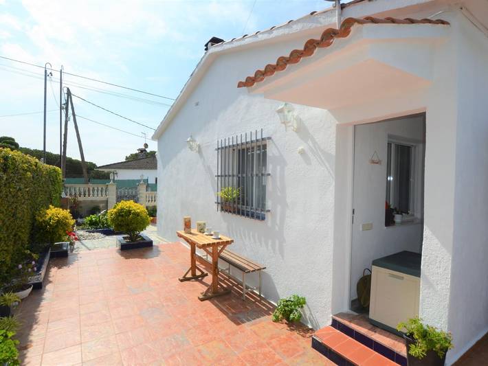 Gîte pour 6 personnes, avec piscine et balcon à Vidreres - 3