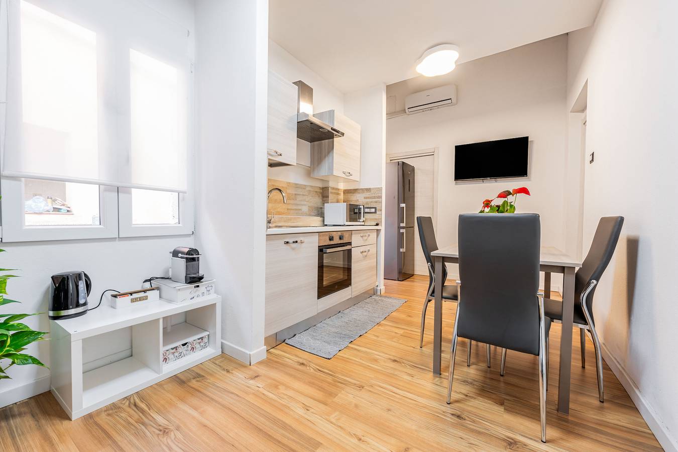 Holiday Home 'Colombo House' with Private Terrace and Air Conditioning in Quartu Sant'Elena, Campidano