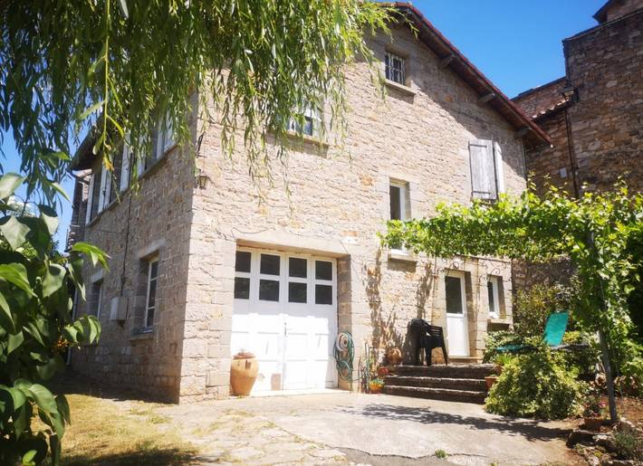 Gîte pour 6 personnes, avec terrasse, animaux acceptés