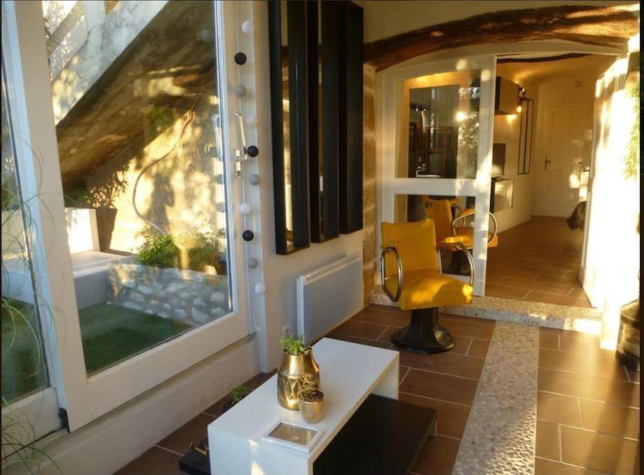 Appartement entier, One-Bedroom Apartment in Cairanne, Vaucluse
