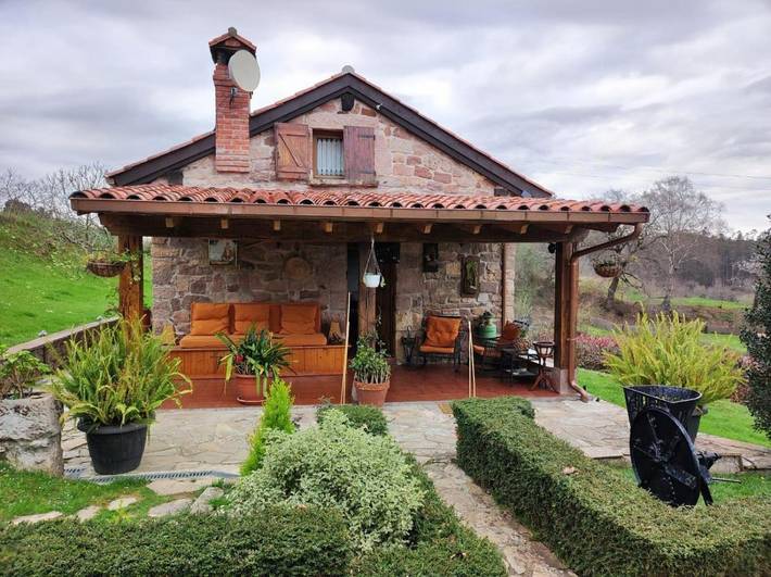 Ferienhaus für 4 Personen, mit Pool und Ausblick sowie Garten - 1
