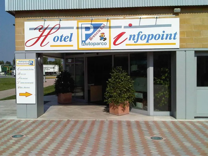 Hotel per 4 persone - 1