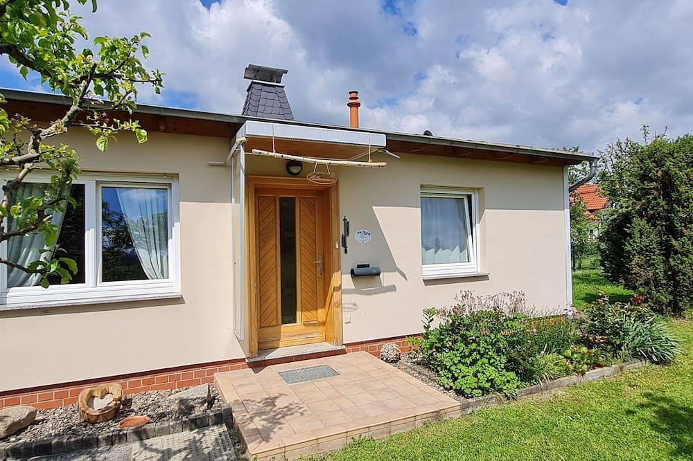 Gemütlich eingerichtetes Ferienhaus mit Kamin in Darlingerode, Ilsenburg