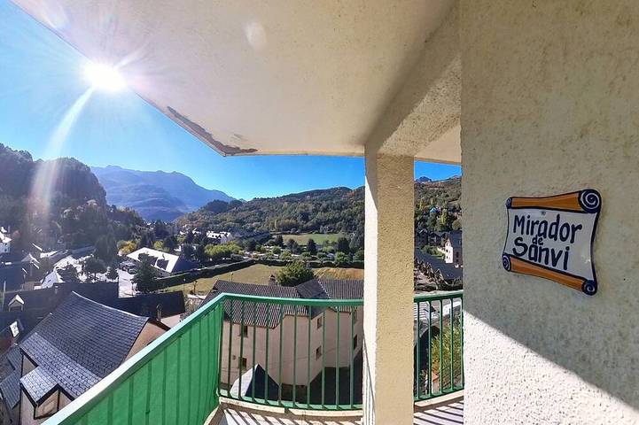 Holiday apartment for 6 people, with pool and balcony - 1