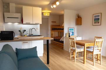 Gîte pour 4 personnes, avec terrasse et vue à Les Rousses