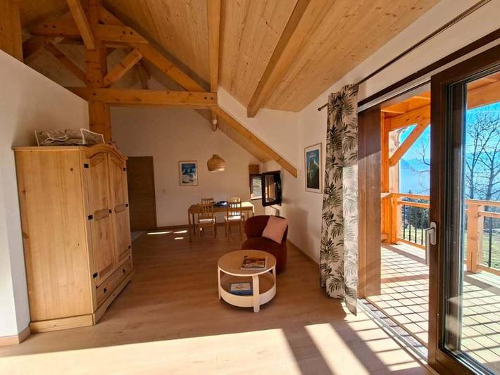 Gîte pour 4 personnes, avec vue et terrasse, animaux acceptés à Apremont (Savoie) - 2