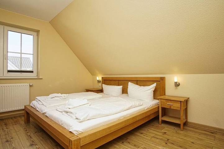 Ferienwohnung für 5 Personen, mit Balkon und Garten sowie Sauna in Mönchgut-Granitz - 2