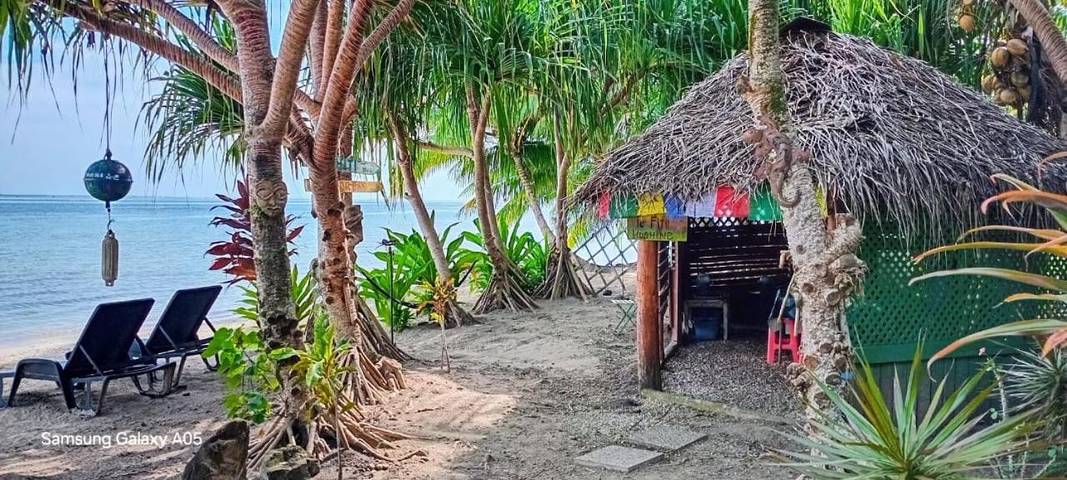 Tente pour 2 personnes, avec vue et jardin dans DOM-TOM - 2