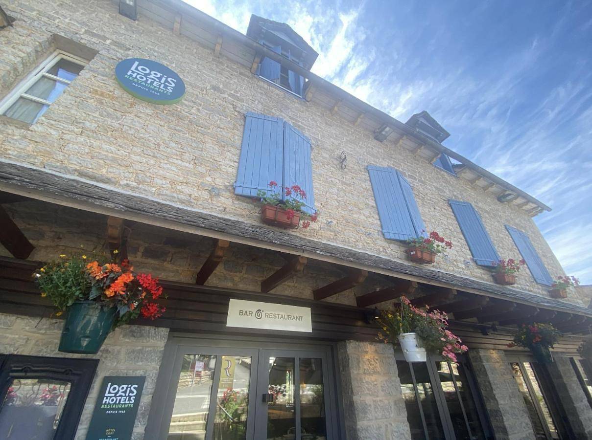 Logis Hôtel Restaurant L'Auberge du Chateau in Muret-le-Château, Aveyron