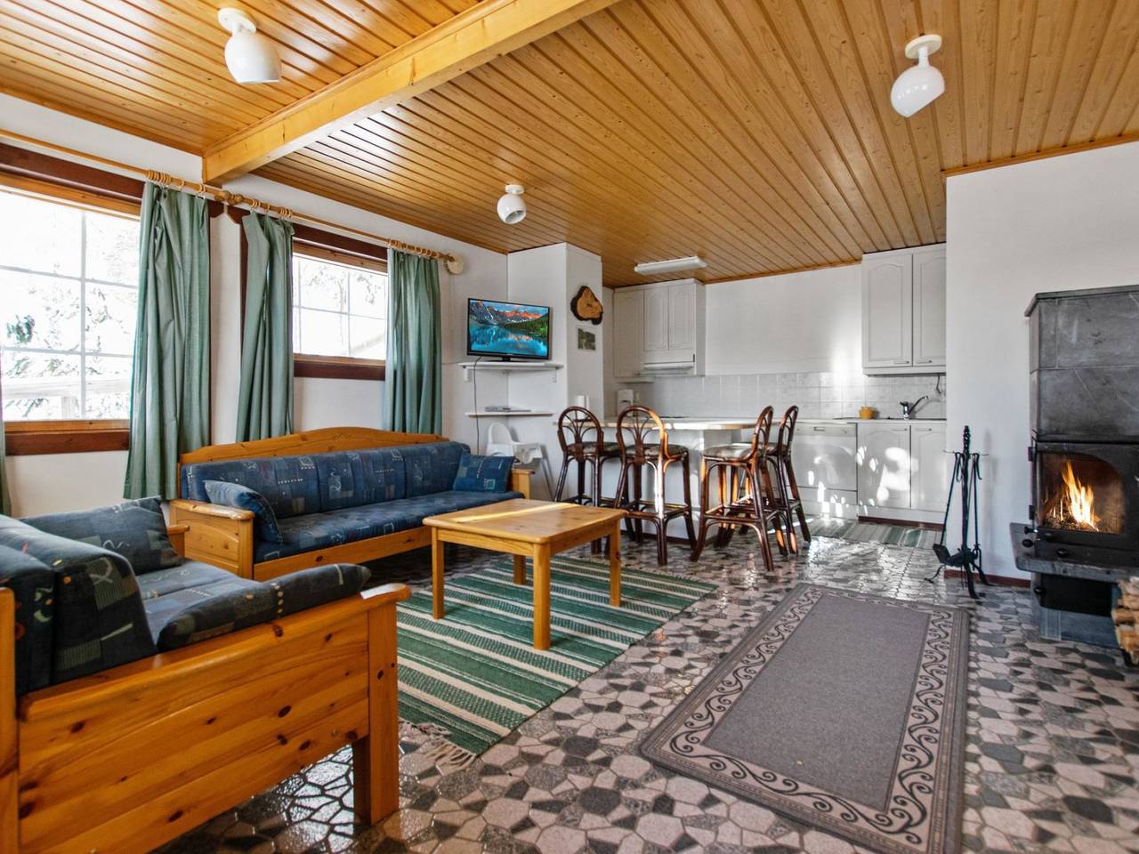 Alppikylä 13b paritalo in Ukkohalla, Kainuu