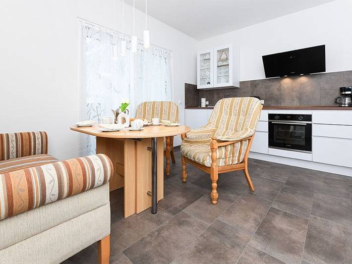 Ferienwohnung für 4 Personen, mit Garten in Bensersiel - 3