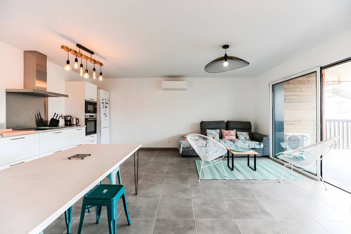 Ganze Wohnung, Helles Apartment mit Terrasse und Klimaanlage – Ihr perfekter Rückzugsort in Seignosse in Seignosse, Côte d’Argent