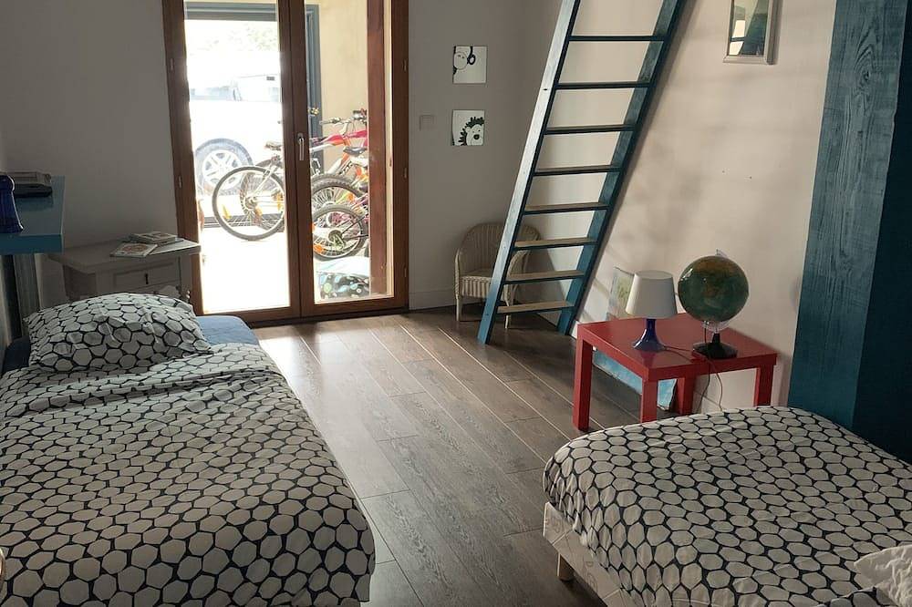 Maison d'architecte proche de la mer in Névian, Côte d'Améthyste