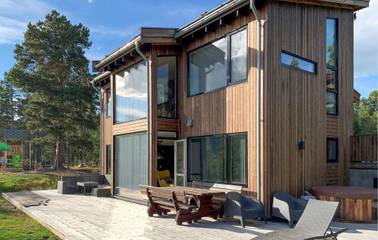 Ferienhaus für 7 Personen, mit Terrasse und Ausblick sowie Sauna und Garten in Tröndelag