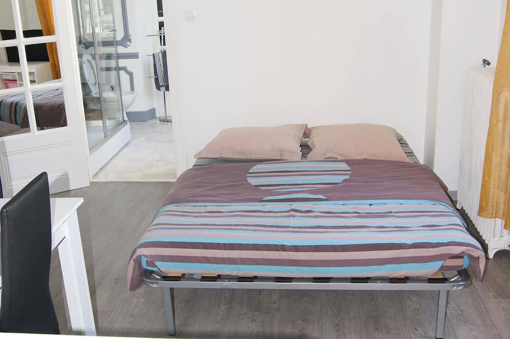 Entire apartment, Newly renovated apartment in manor house, very close to town center in Le Havre, Le Havre region