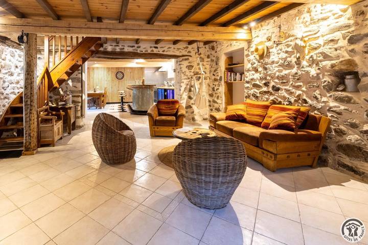 Gîte pour 6 personnes, avec terrasse et jardin à Aulus-les-Bains - 4