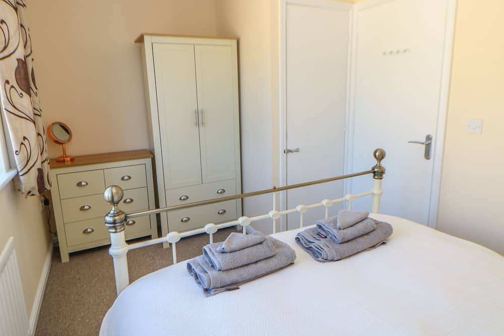 66 Dale Grove, pet friendly, character holiday cottage in Leyburn in Leyburn, North Yorkshire