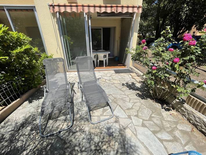 Apartamento vacacional entero, En la playa, nivel jardín, 5/7 personas... WIFI in Saint-Mandrier-sur-Mer, Costa mediterránea (Francia)