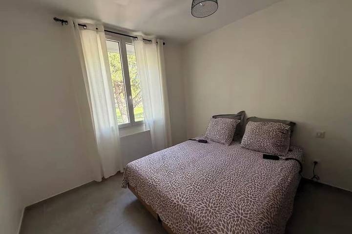 Gîte pour 4 personnes à Port-Saint-Louis-du-Rhône - 3