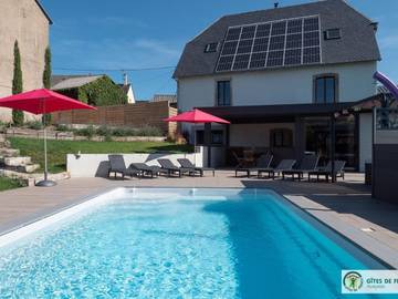 Location de vacances pour 4 personnes, avec jacuzzi et terrasse à Durenque