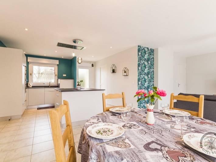 Gîte pour 4 personnes, avec jardin à Saint-Pair-sur-Mer - 2