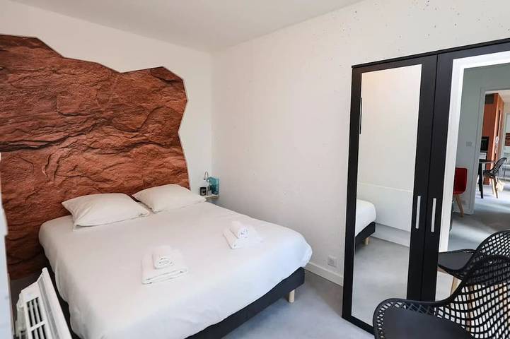 Location de vacances pour 8 personnes, avec terrasse à Sainte-Féréole - 3