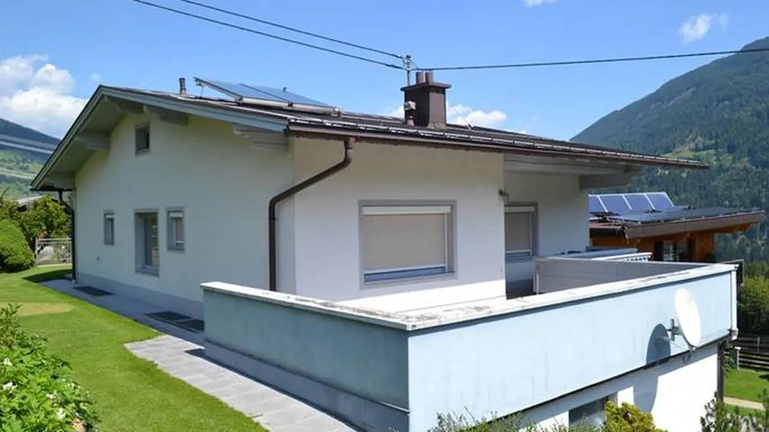 Ferienwohnung für 7 Personen, mit Balkon und Terrasse sowie Garten in Wenns - 2
