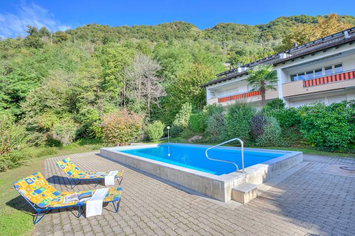 Ferienwohnung für 4 Personen, mit Seeblick und Terrasse sowie Pool, kinderfreundlich - 1