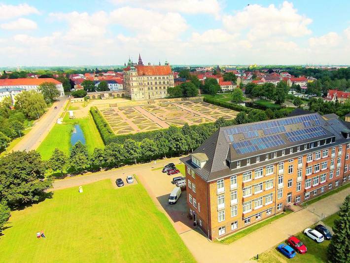 Hotel für 2 Personen, mit Terrasse in Güstrow - 2