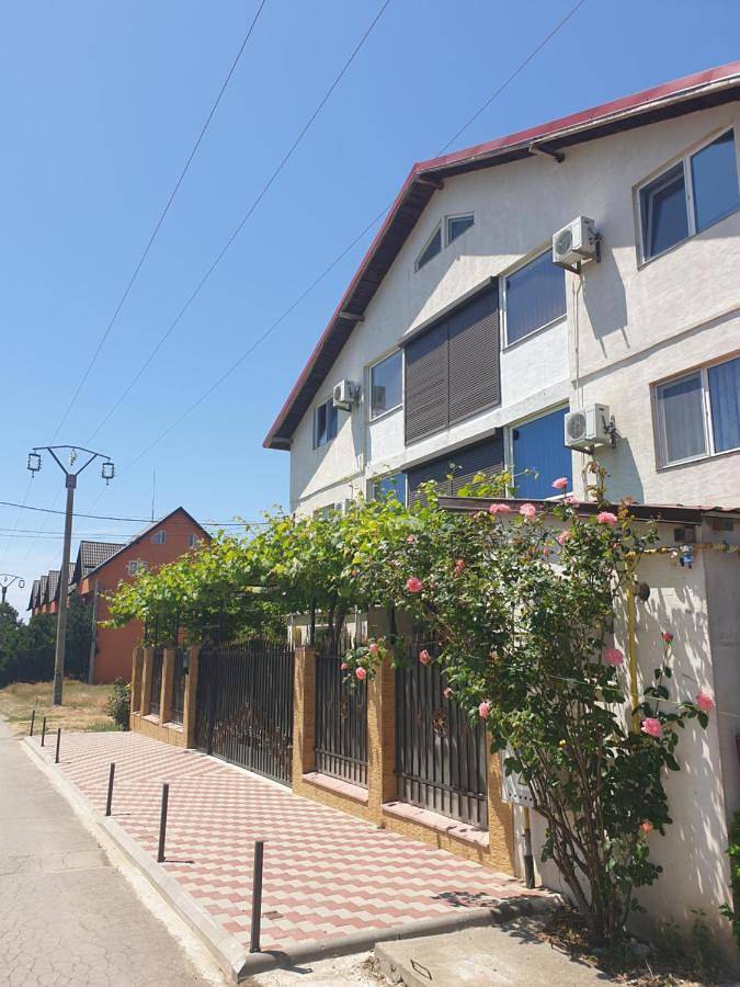 Maison d’hôte pour 3 personnes, avec jardin, adapté aux familles dans Constanța