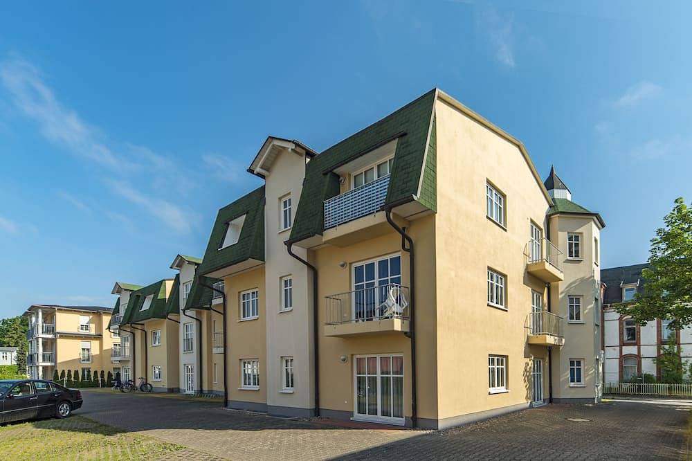 Entire apartment, Apartment on Usedom Seebad Ahlbeck Stand Parking Last Minute Offers in Drei Kaiserbäder, Heringsdorf
