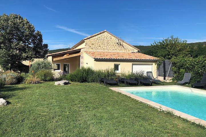 Chalet para 10 personas, con terraza y jardín - 1