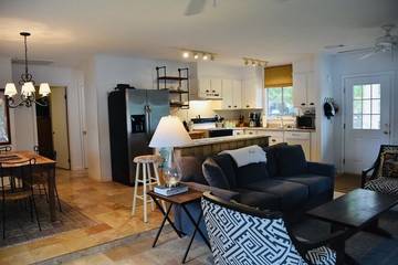 Vacation House for 8 Guests in Lake Martin, Tallapoosa County, Picture 1