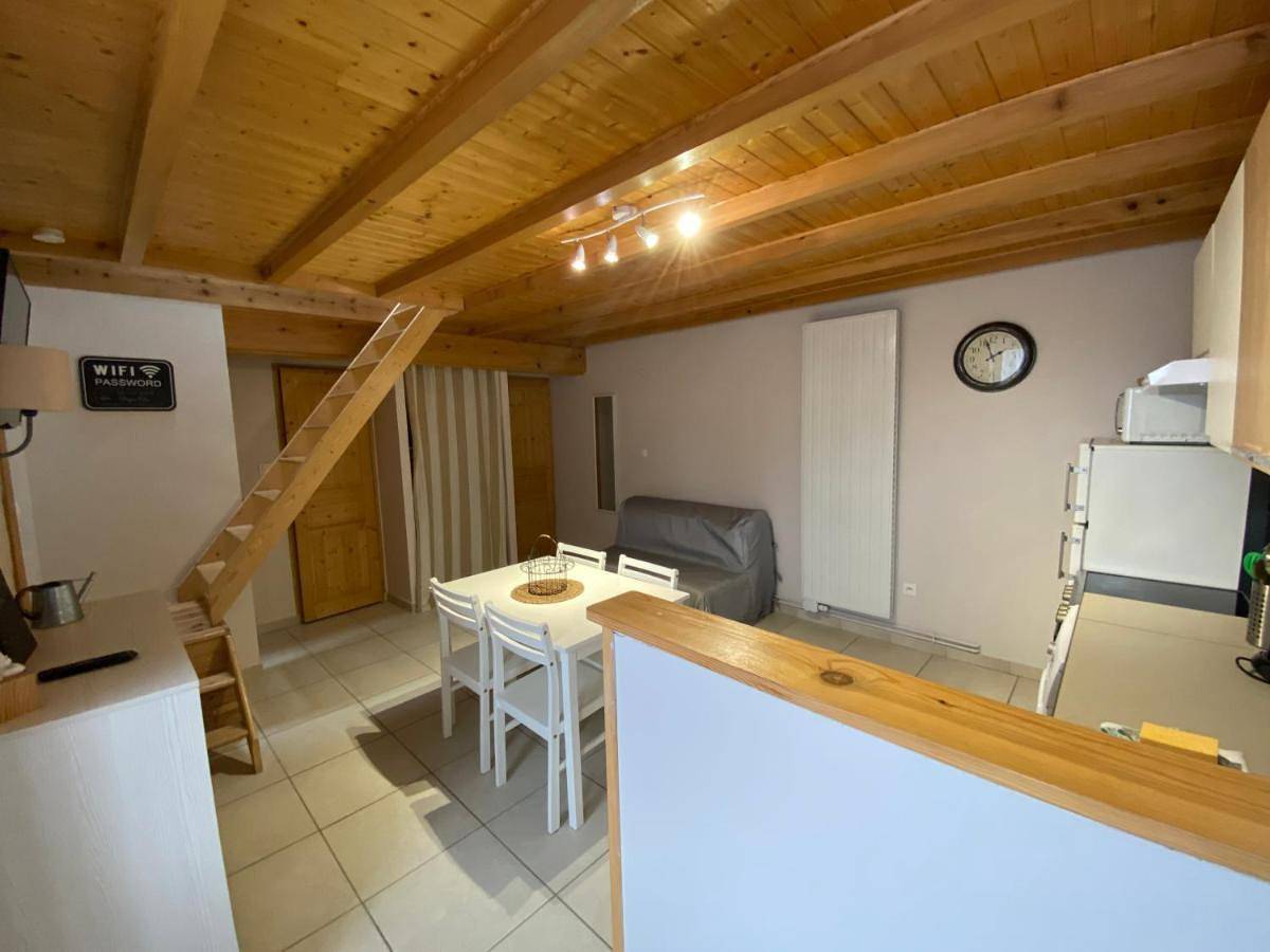Appartement entier, Le Cocon de Curson Gîte le Papillon in Chanos-Curson, Région de Valence